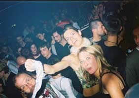 contrast_club_people_5