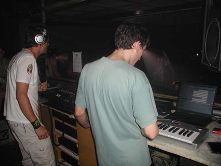 Live act X-Raything 05